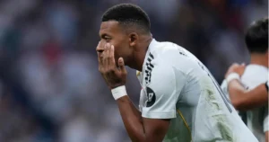 1-0 Mbappé's penalty kick decides a tense La Liga opener.